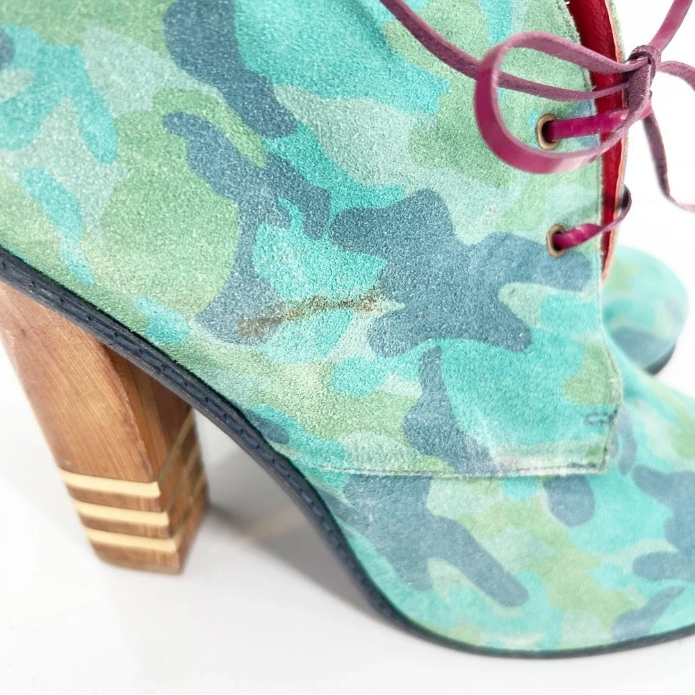 Hilfiger Collection Spring 12' Suede Camo Wood Heel Lace Up Booties 11